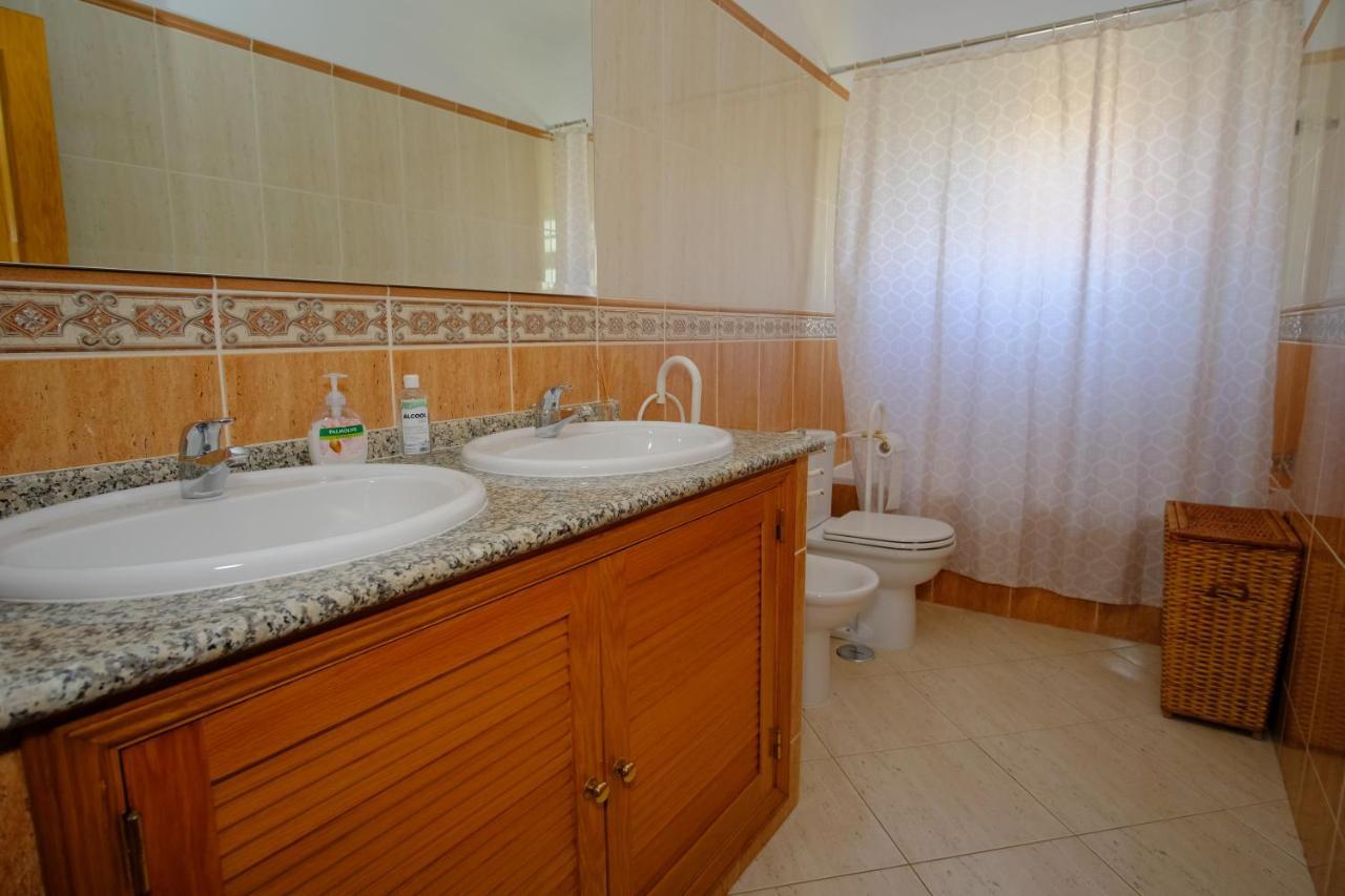 Apartamento T2 Em Condominio Fechado. アルブフェイラ エクステリア 写真