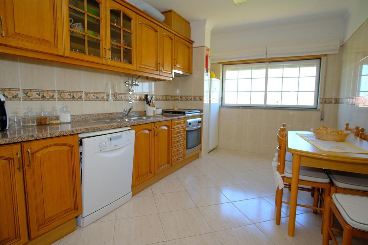 Apartamento T2 Em Condominio Fechado. アルブフェイラ エクステリア 写真