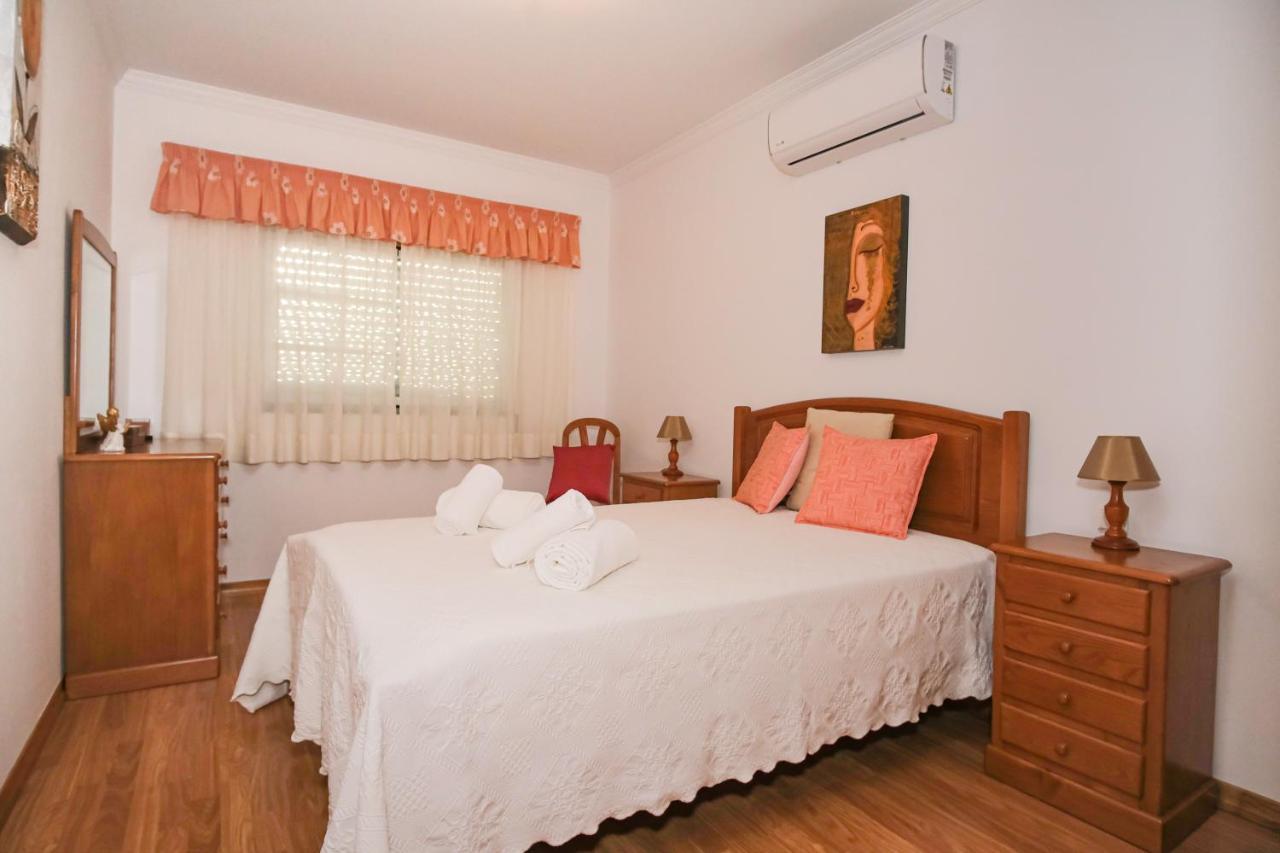 Apartamento T2 Em Condominio Fechado. アルブフェイラ エクステリア 写真